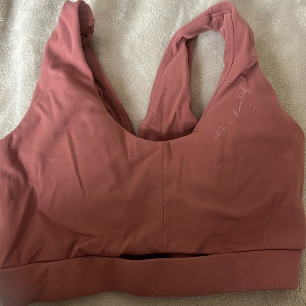 Whitney Simmons Gymshark sports bra